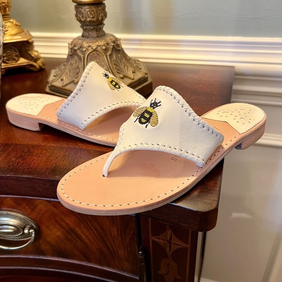 NWOB Jack Rogers Extremely Rare Bumblebee Thong Sandals White Size 7.5 M - Picture 3 of 5
